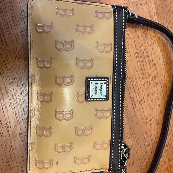 Dooney & Bourke Tan Clutch with Monogram Design - Picture 7 of 7